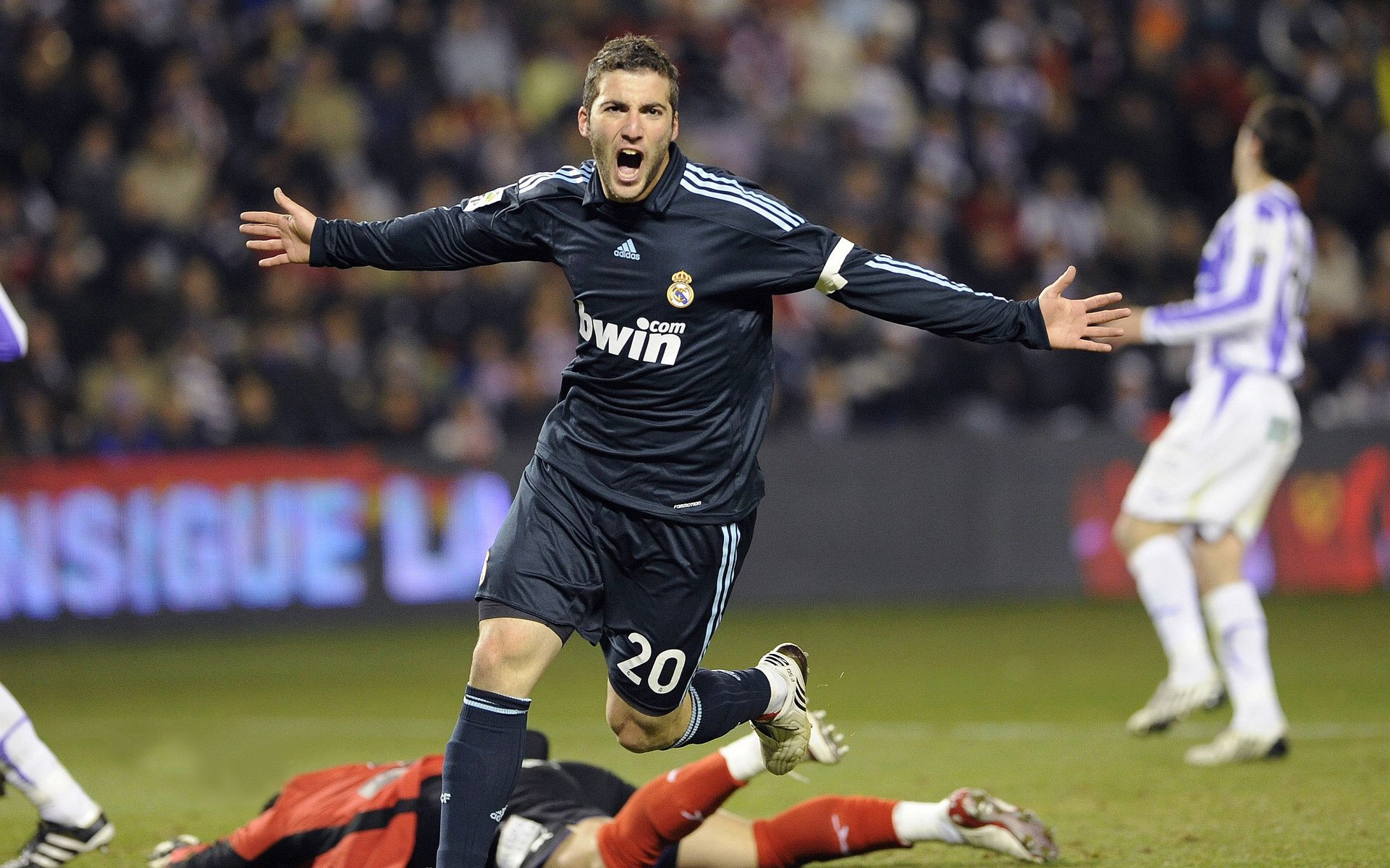 上海申花未能延续主场好状态,继续在客场失利,上海申花官宣